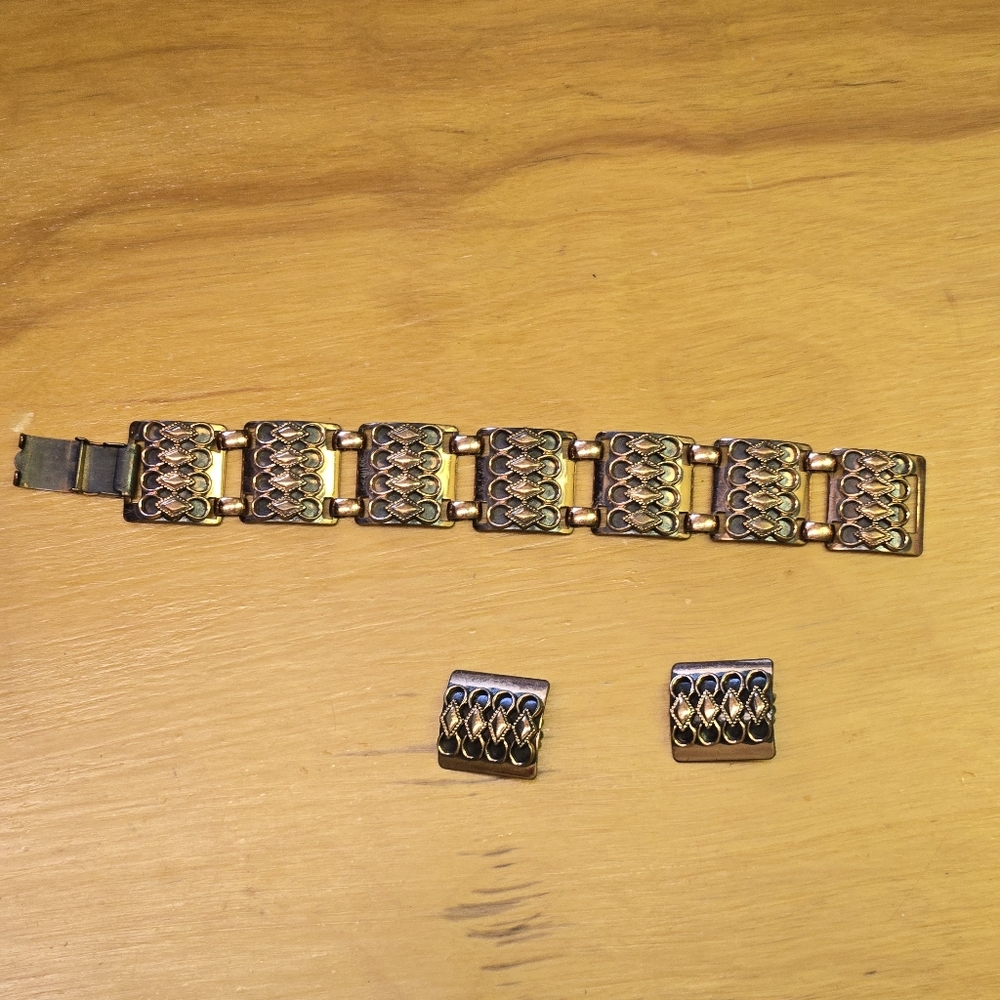 Vintage bracelet & cip on earring set